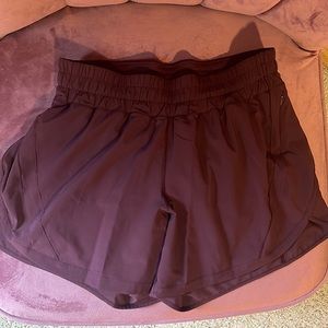Lululemon Track That Mid-Rise Lined Short 5” size 12